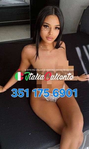 Climatizzato Bellisima Ragazza Piccantissima maestra Del Pompino, senza Limite molt Golosakarola Calda — Novara, 24 anni