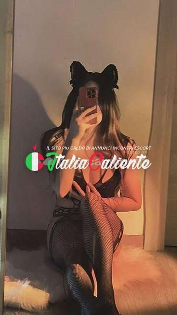RAGAZZA ORIENTALE PICCOLINA 22 enne TROIETTA ADORO SUCCHIARE 🍭CON LA MIA CALDA BOCCA ED ESSERE 🍭LECCATA 👅FINO A BAGNARMI — Varese, 21 anni